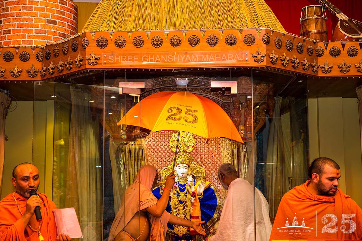 ©1987-2017 SKS Swaminarayan Temple East London